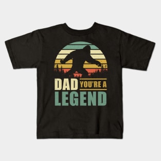 Dad you're a legend bigfoot Vintage Father's day Kids T-Shirt